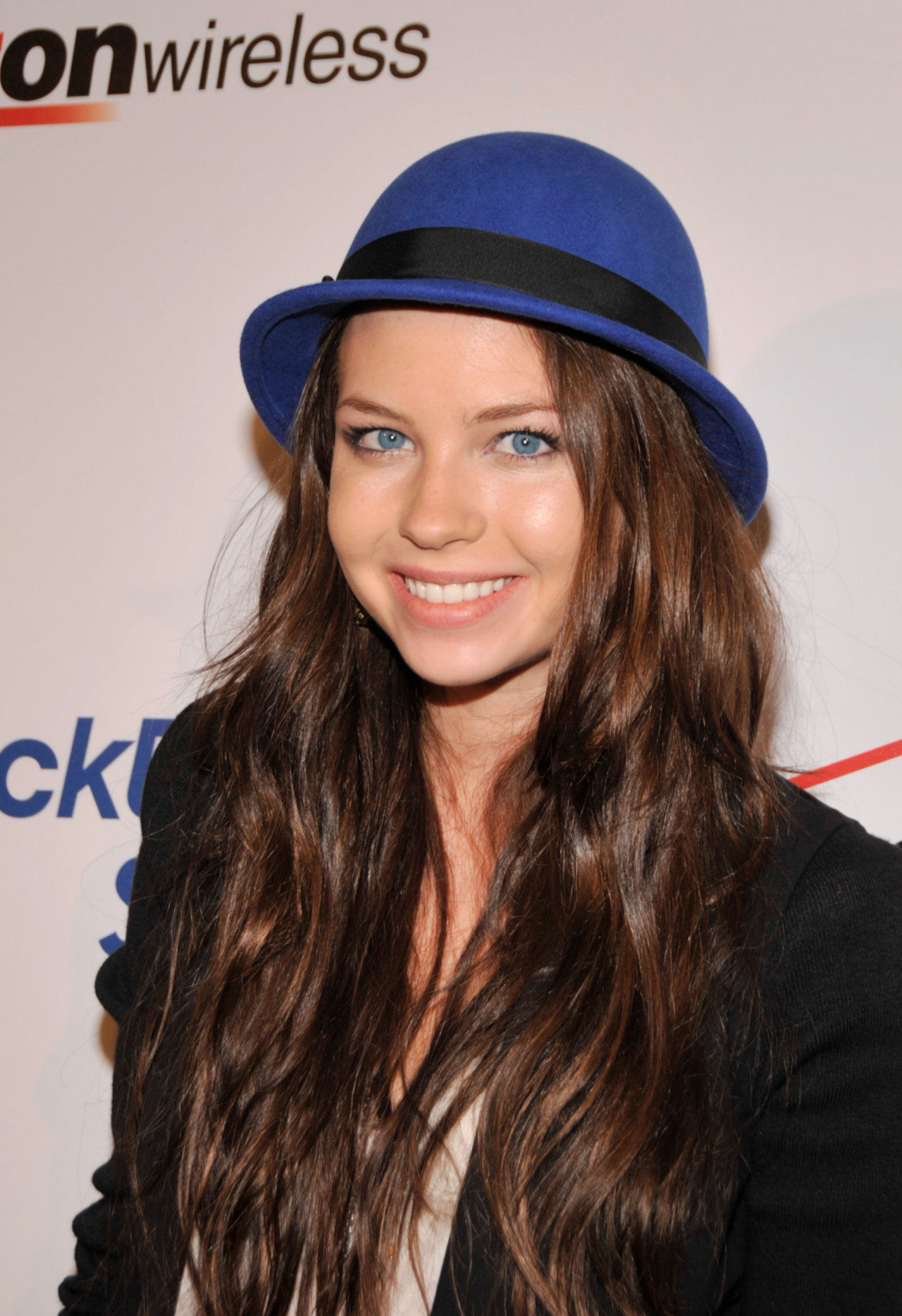 Daveigh Chase leaked wallpapers