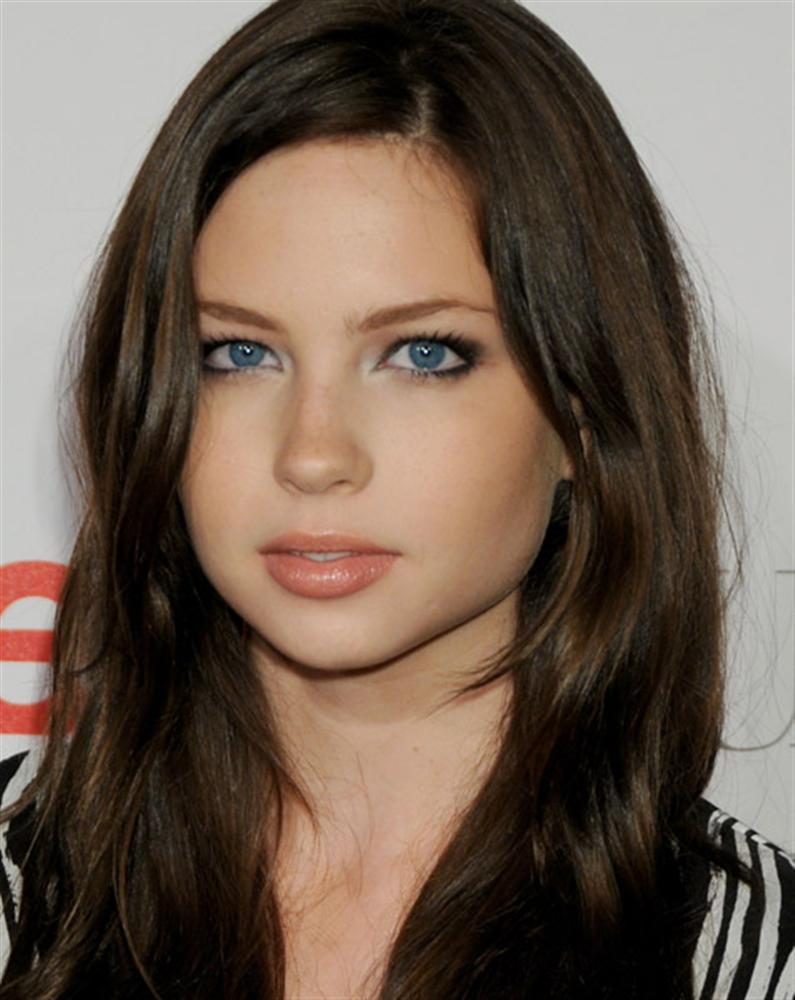 Daveigh Chase leaked wallpapers