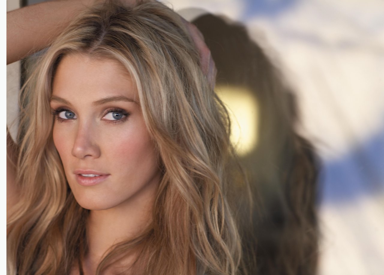 Delta Goodrem leaked wallpapers