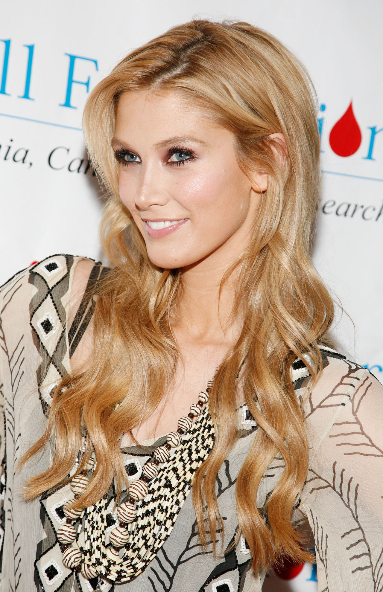 Delta Goodrem leaked wallpapers