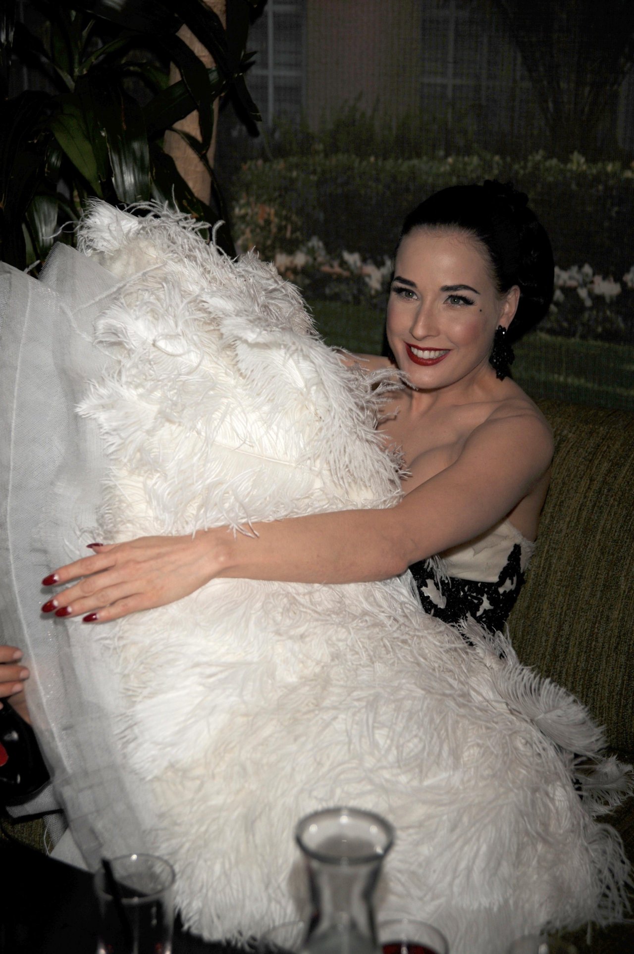 Dita von Teese leaked wallpapers