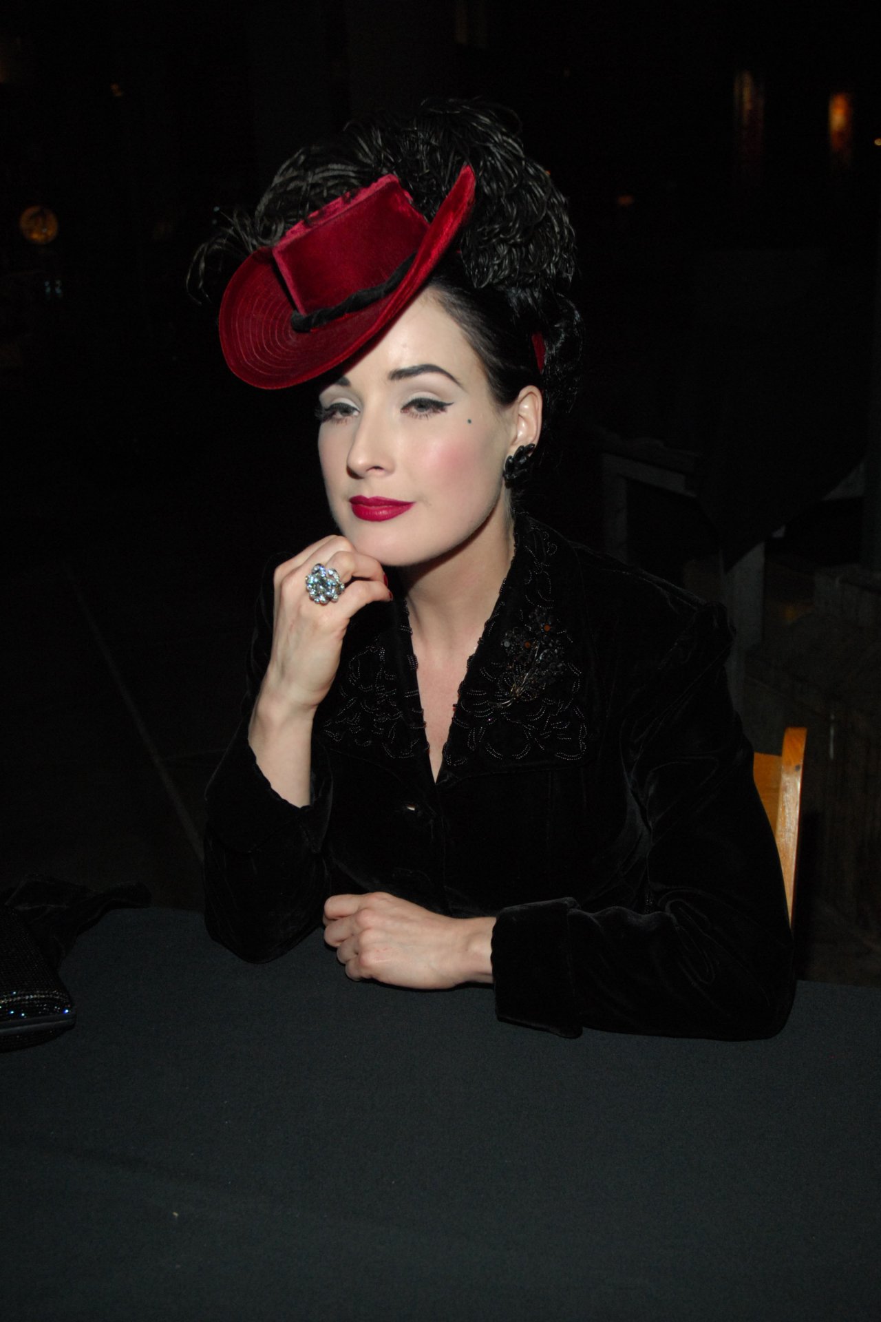 Dita von Teese leaked wallpapers