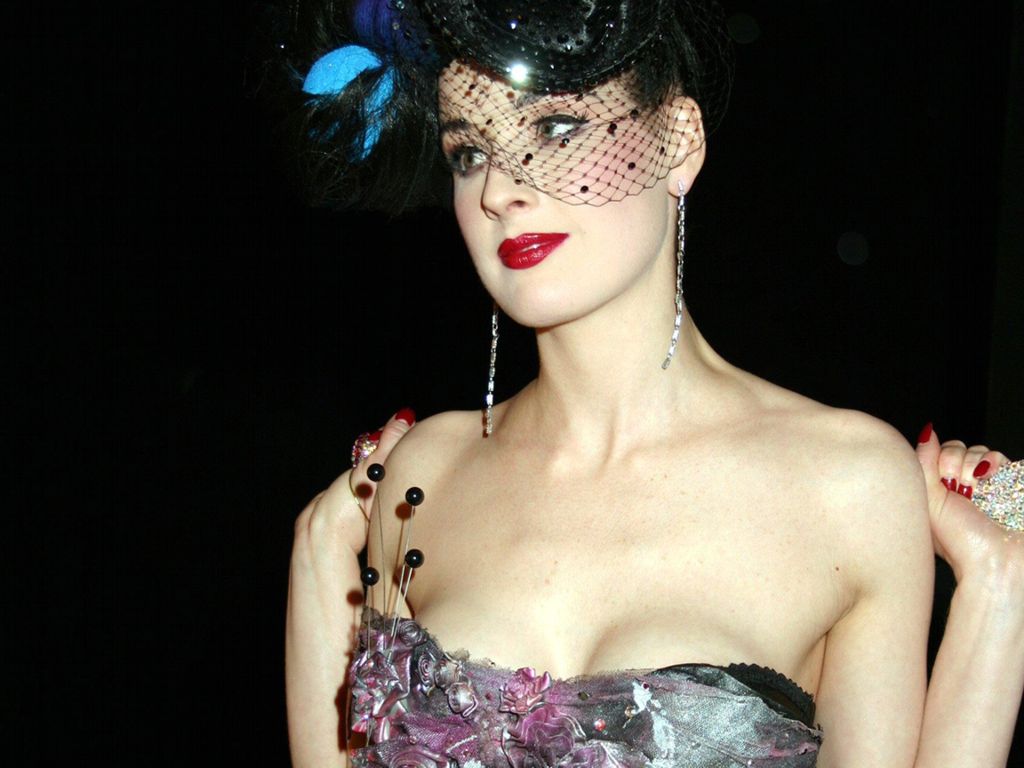 Dita von Teese leaked wallpapers