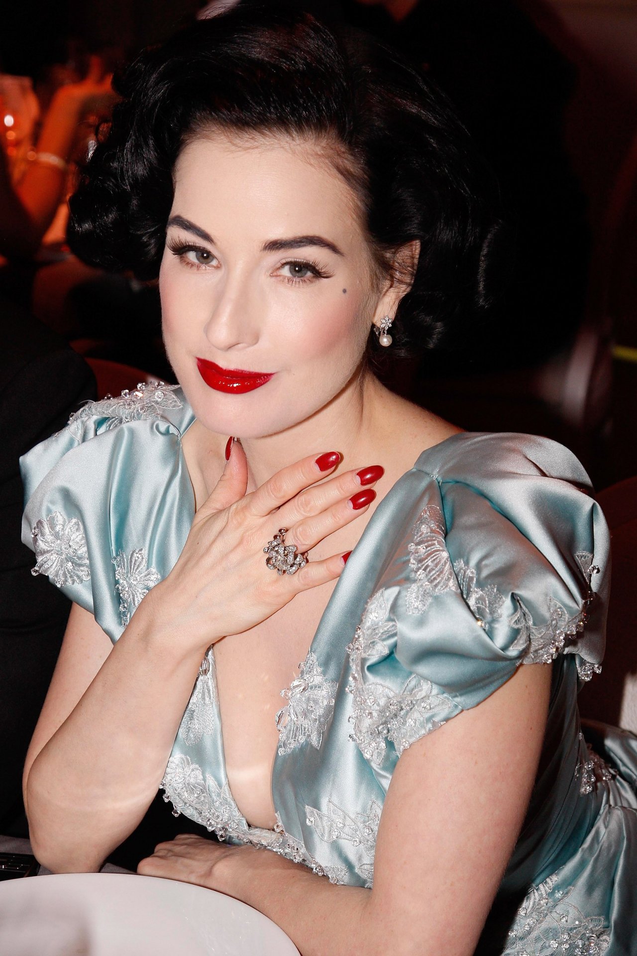 Dita von Teese leaked wallpapers