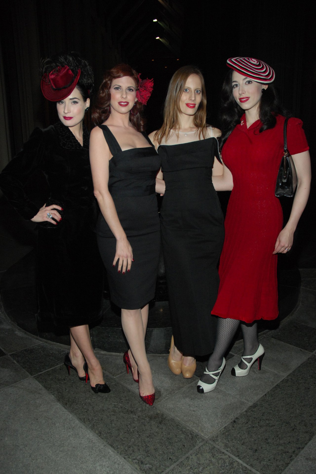 Dita von Teese leaked wallpapers