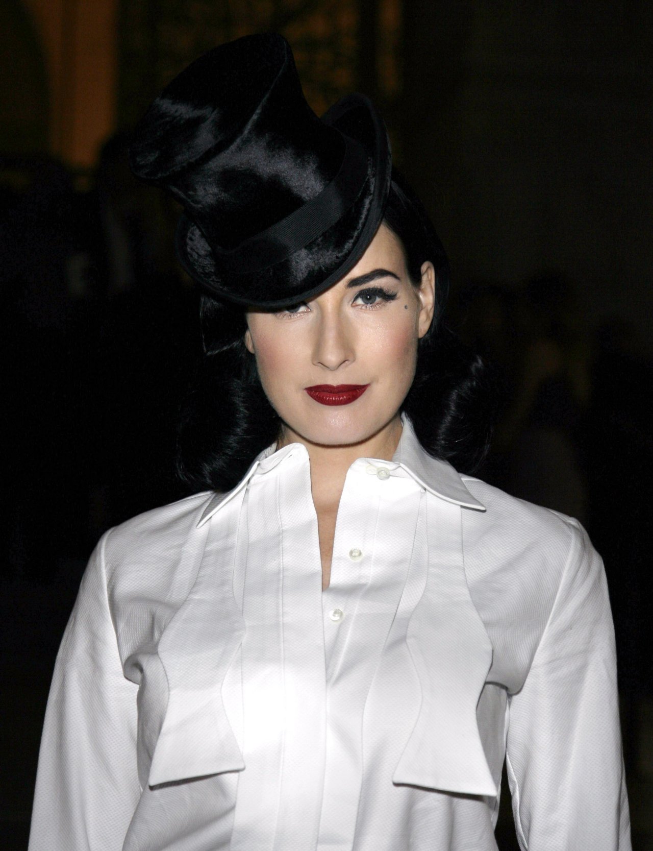 Dita von Teese leaked wallpapers