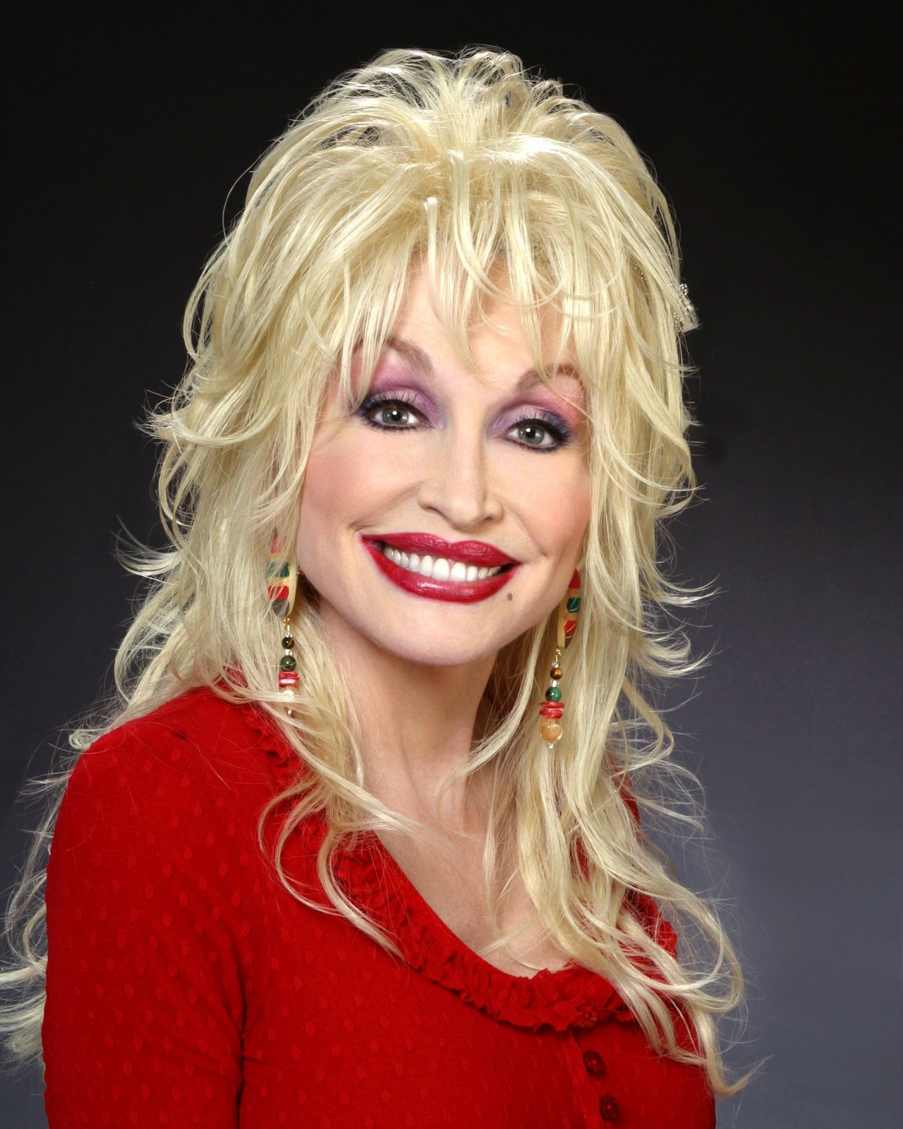 Dolly Parton leaked wallpapers