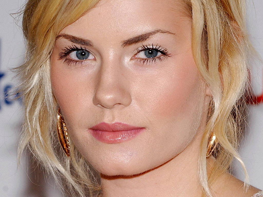 Elisha Cuthbert leaked wallpapers