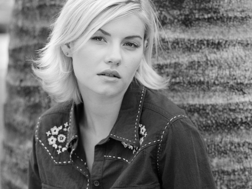 Elisha Cuthbert leaked wallpapers