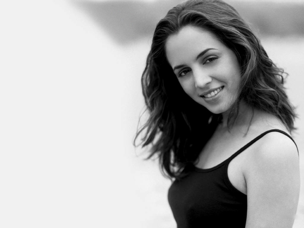 Eliza Dushku leaked wallpapers