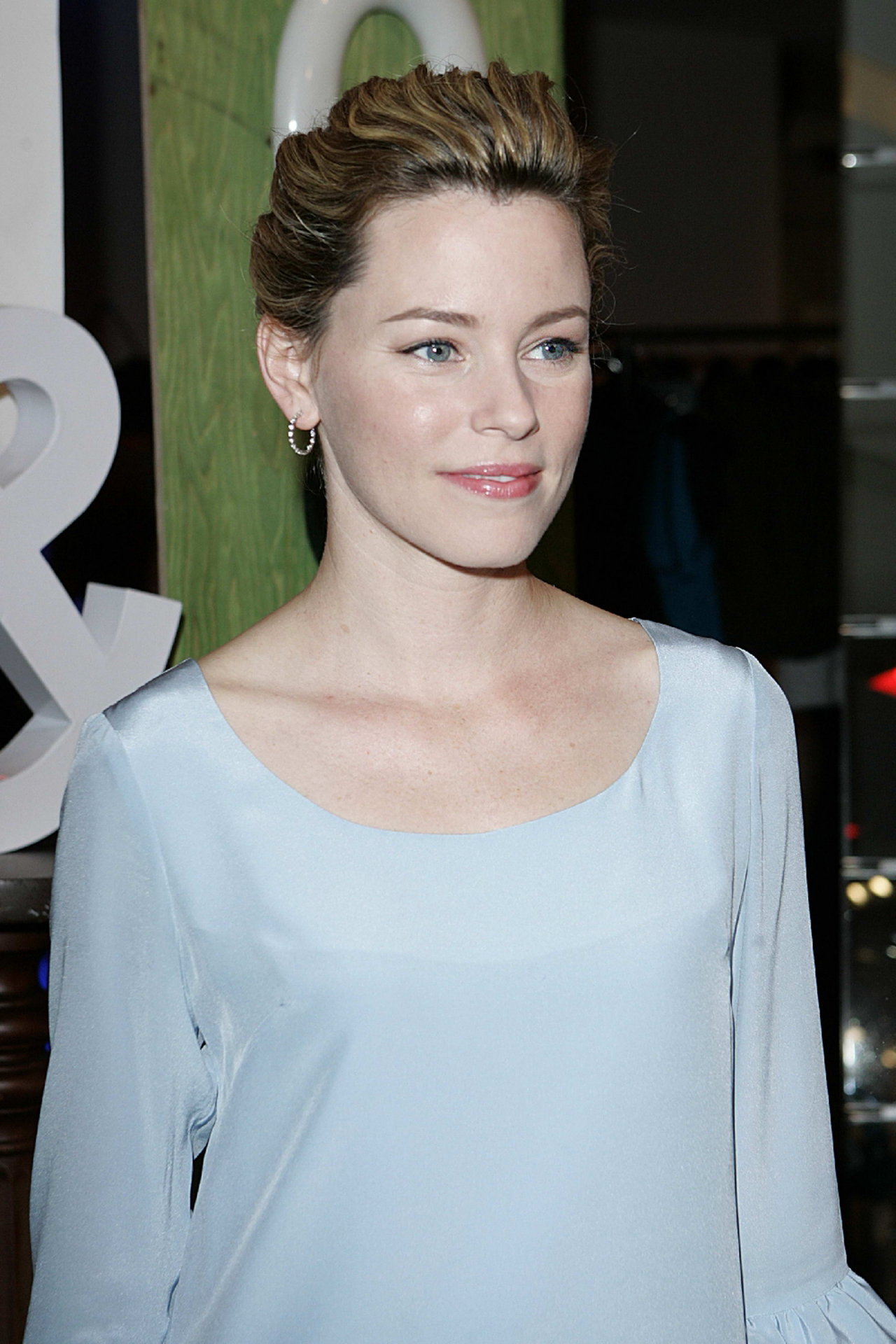 Elizabeth Banks leaked wallpapers