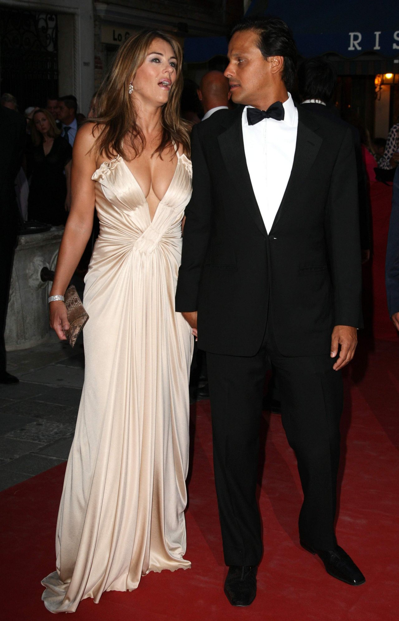 Elizabeth Hurley leaked wallpapers