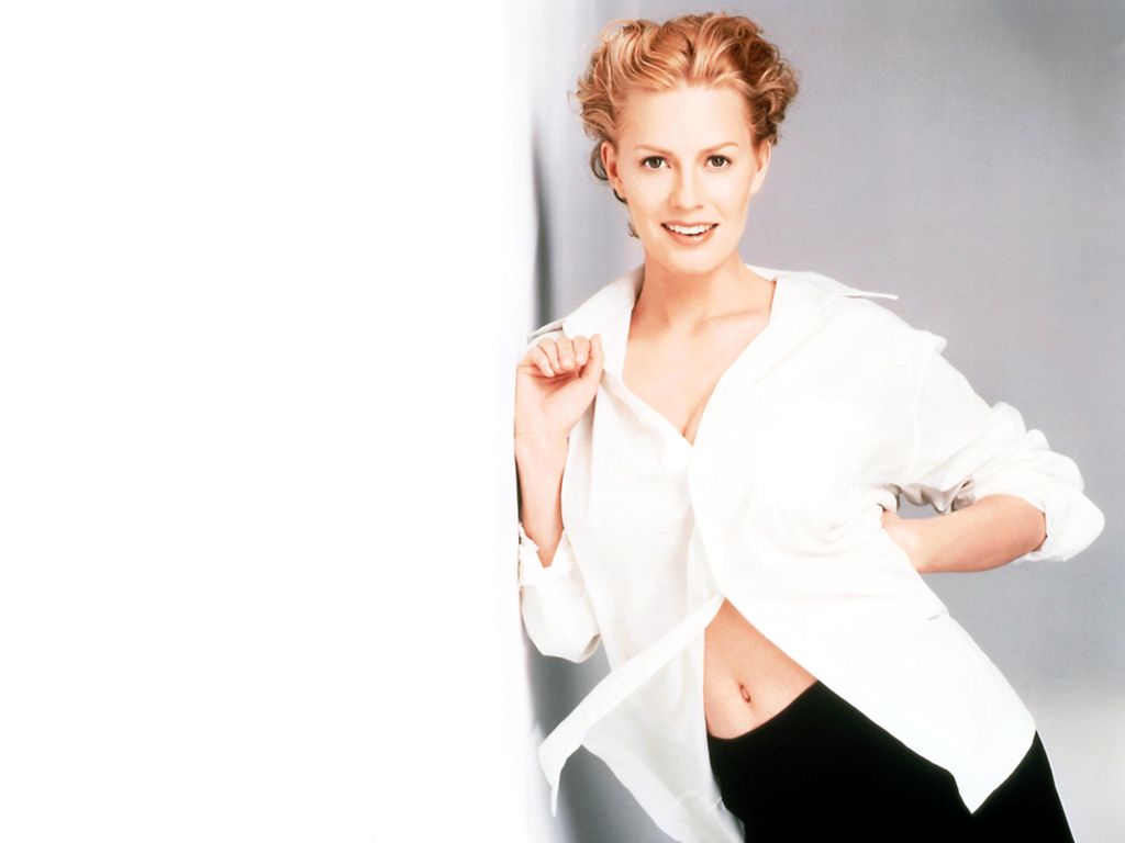 Elizabeth Shue leaked wallpapers