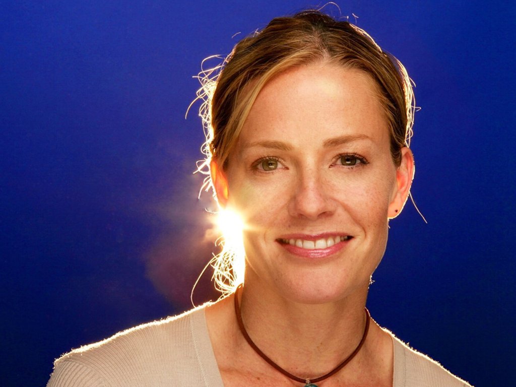 Elizabeth Shue leaked wallpapers