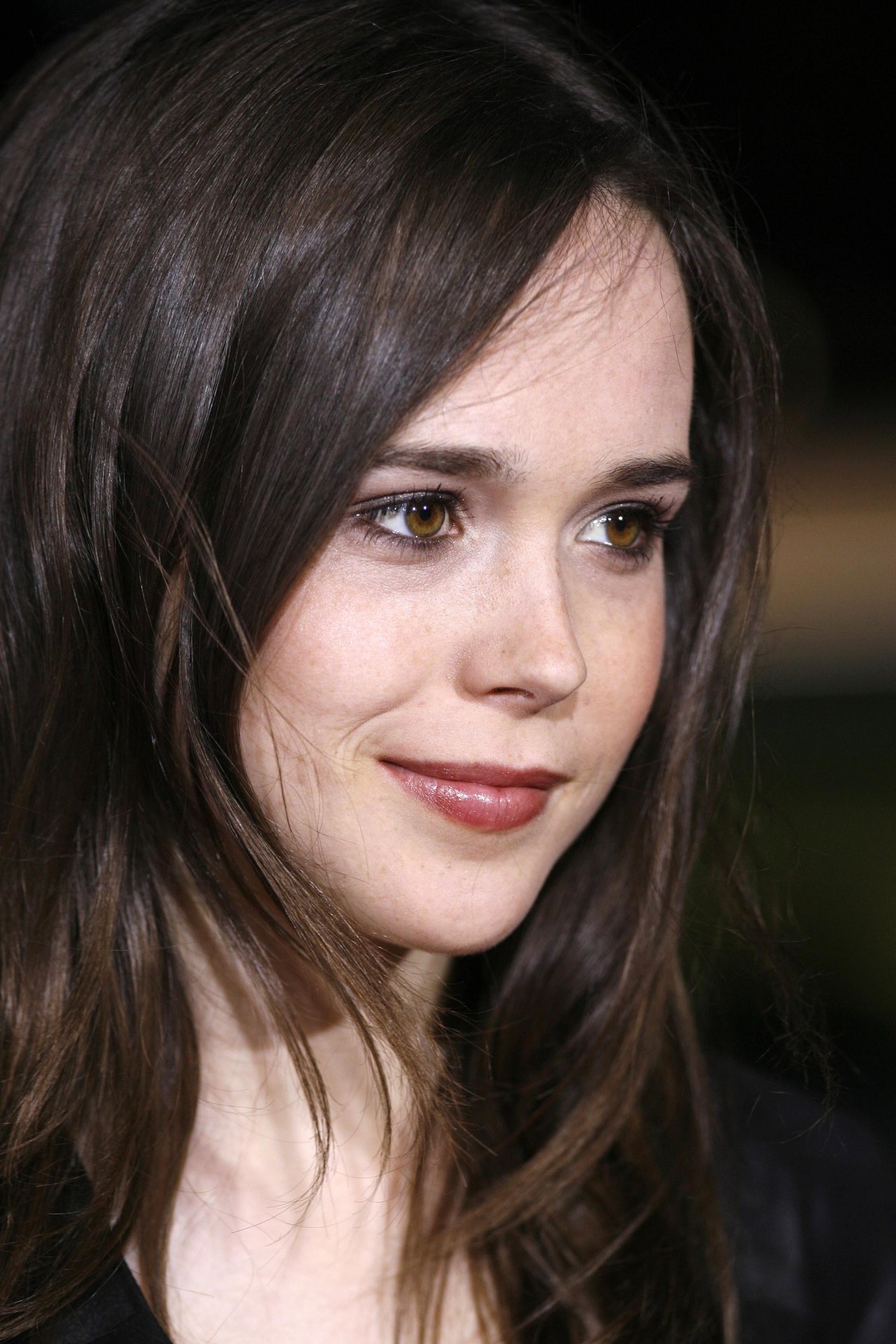 Ellen Page leaked wallpapers