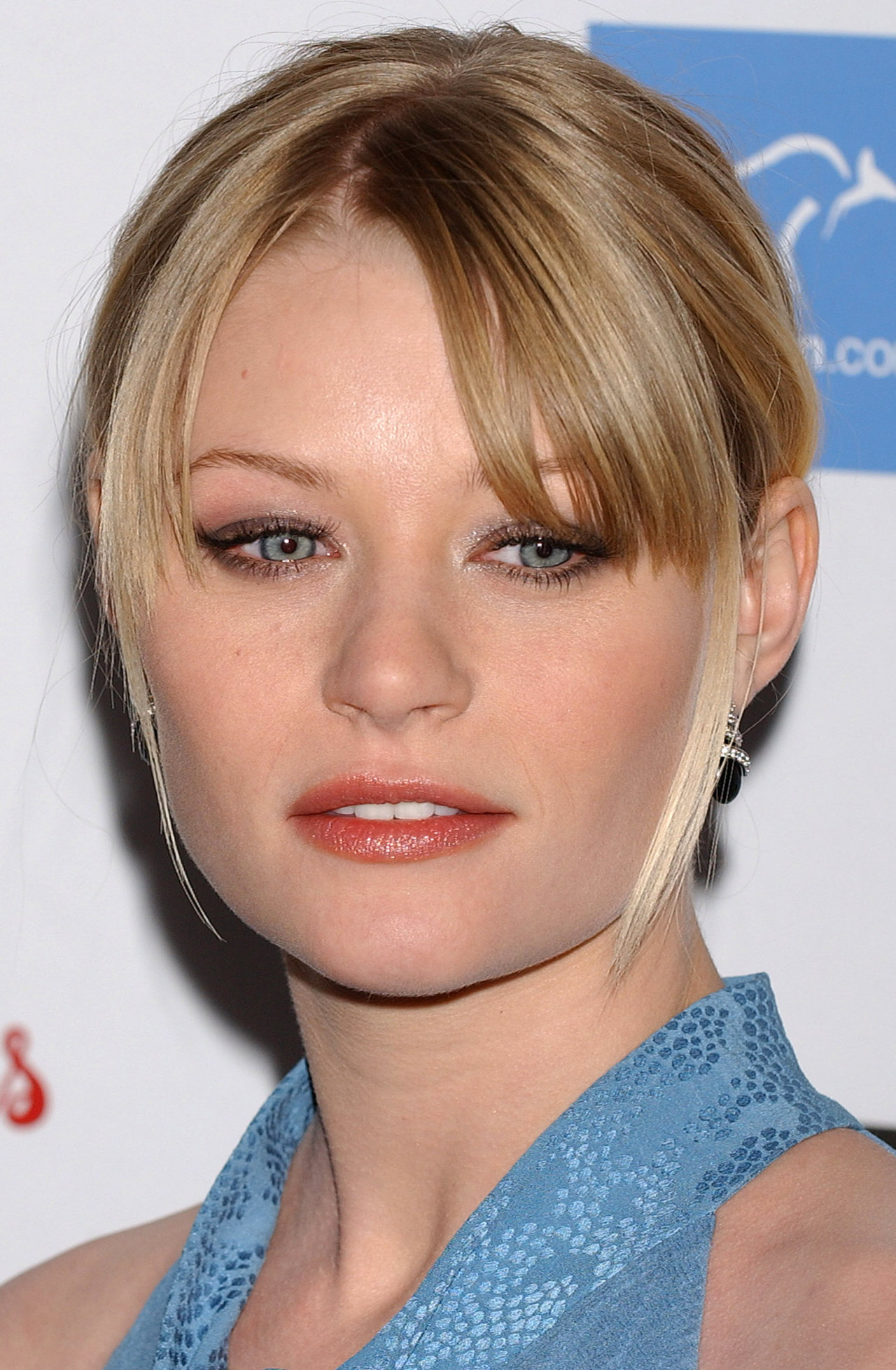 Emilie de Ravin leaked wallpapers