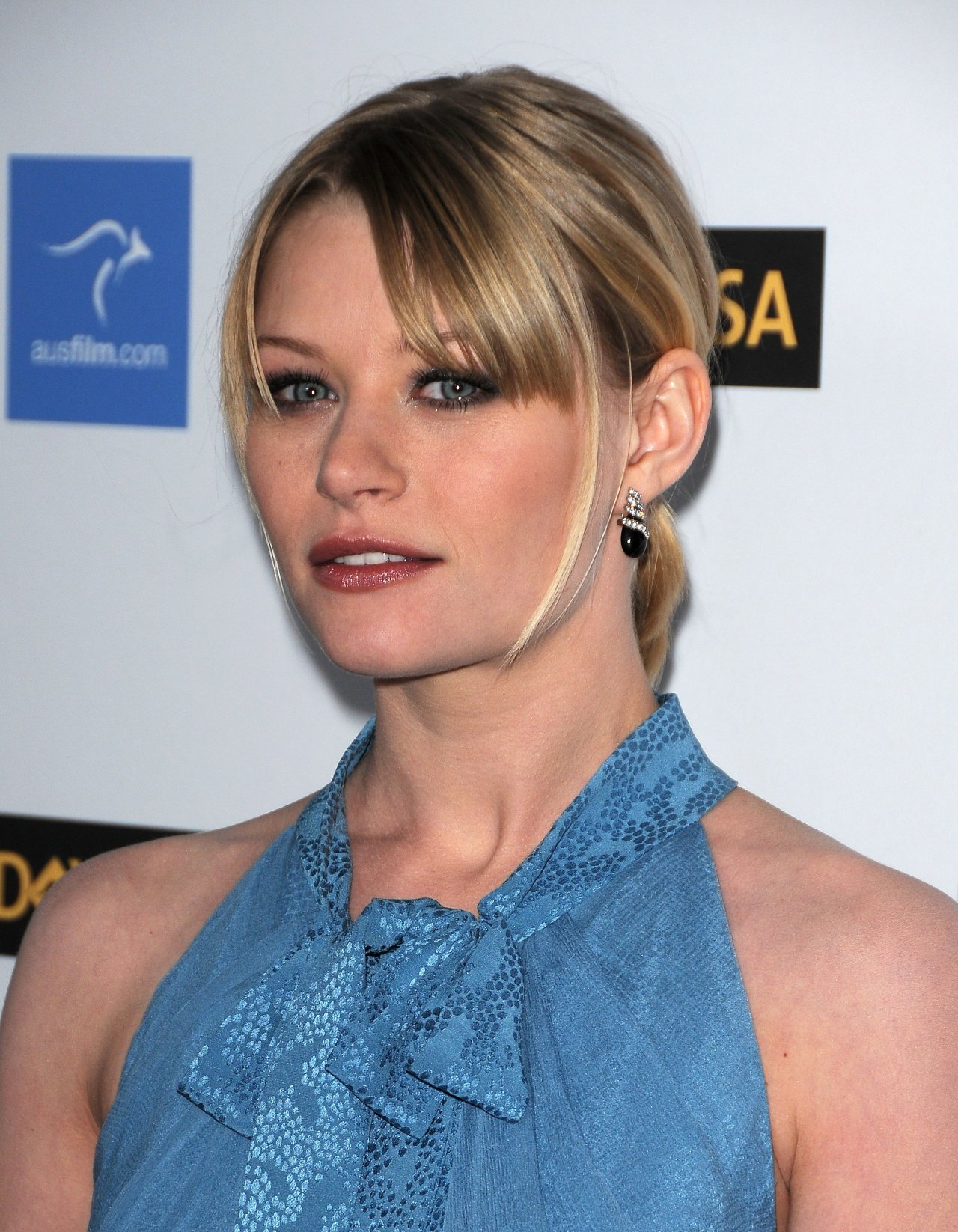 Emilie de Ravin leaked wallpapers