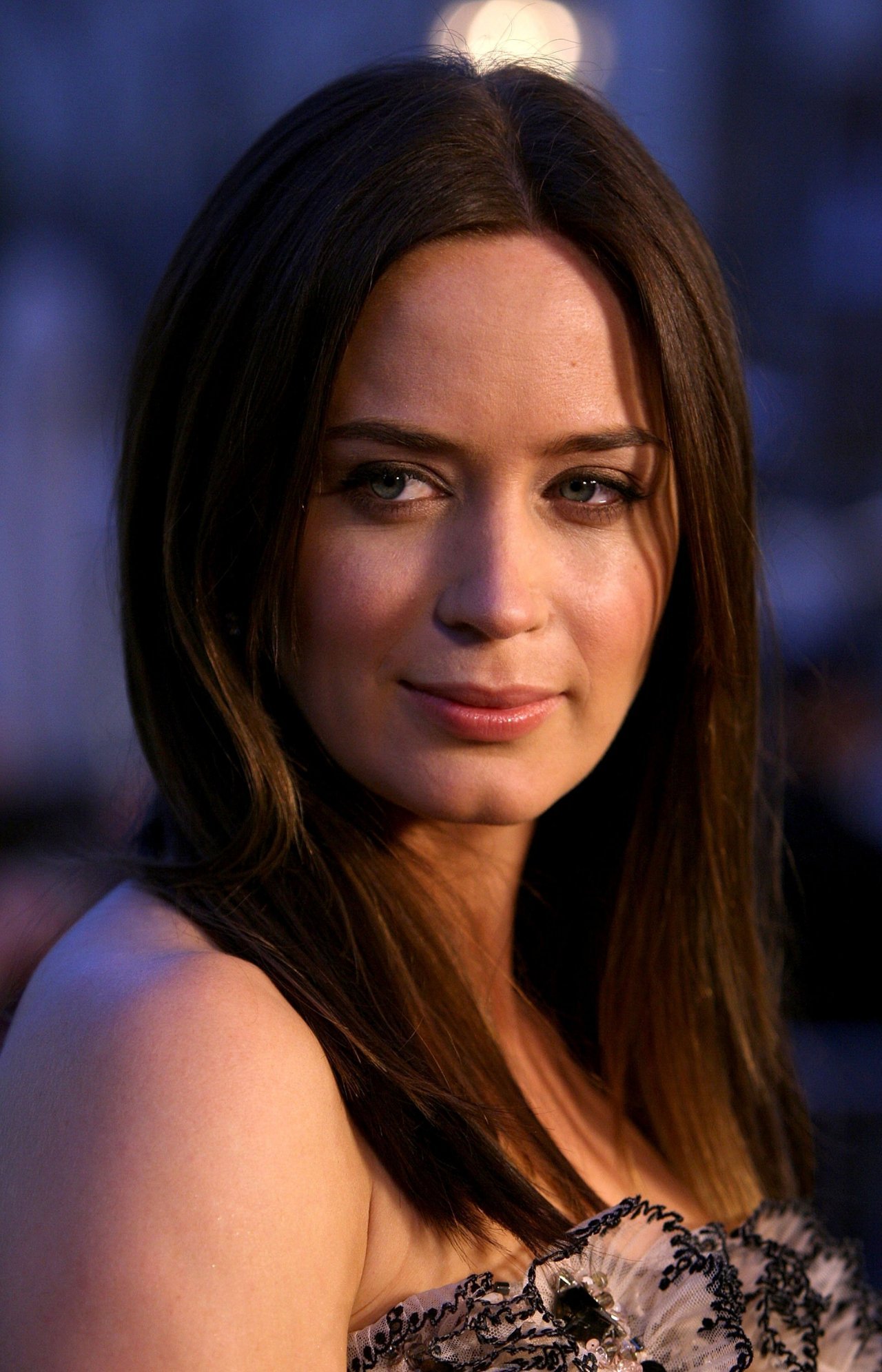 Emily Blunt leaked wallpapers