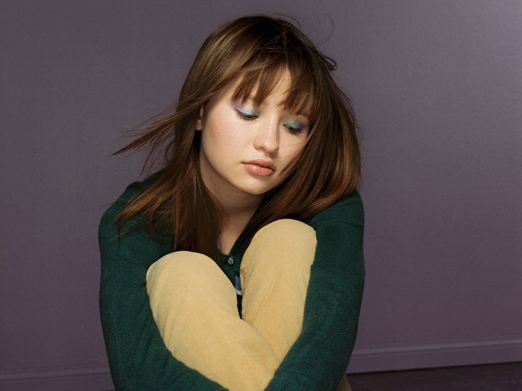 Emily Browning leaked wallpapers