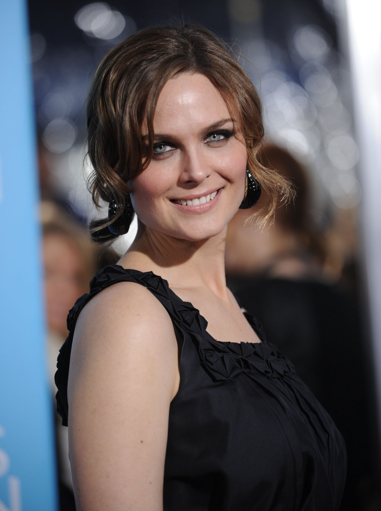 Emily Deschanel leaked wallpapers