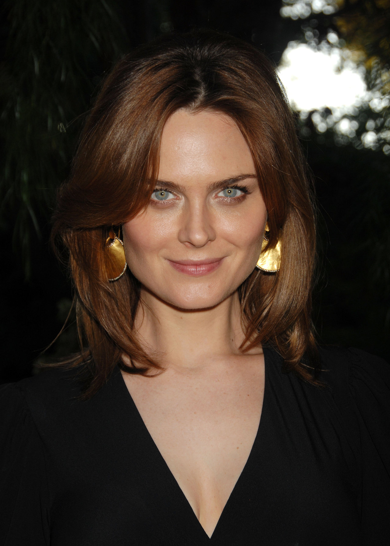 Emily Deschanel leaked wallpapers