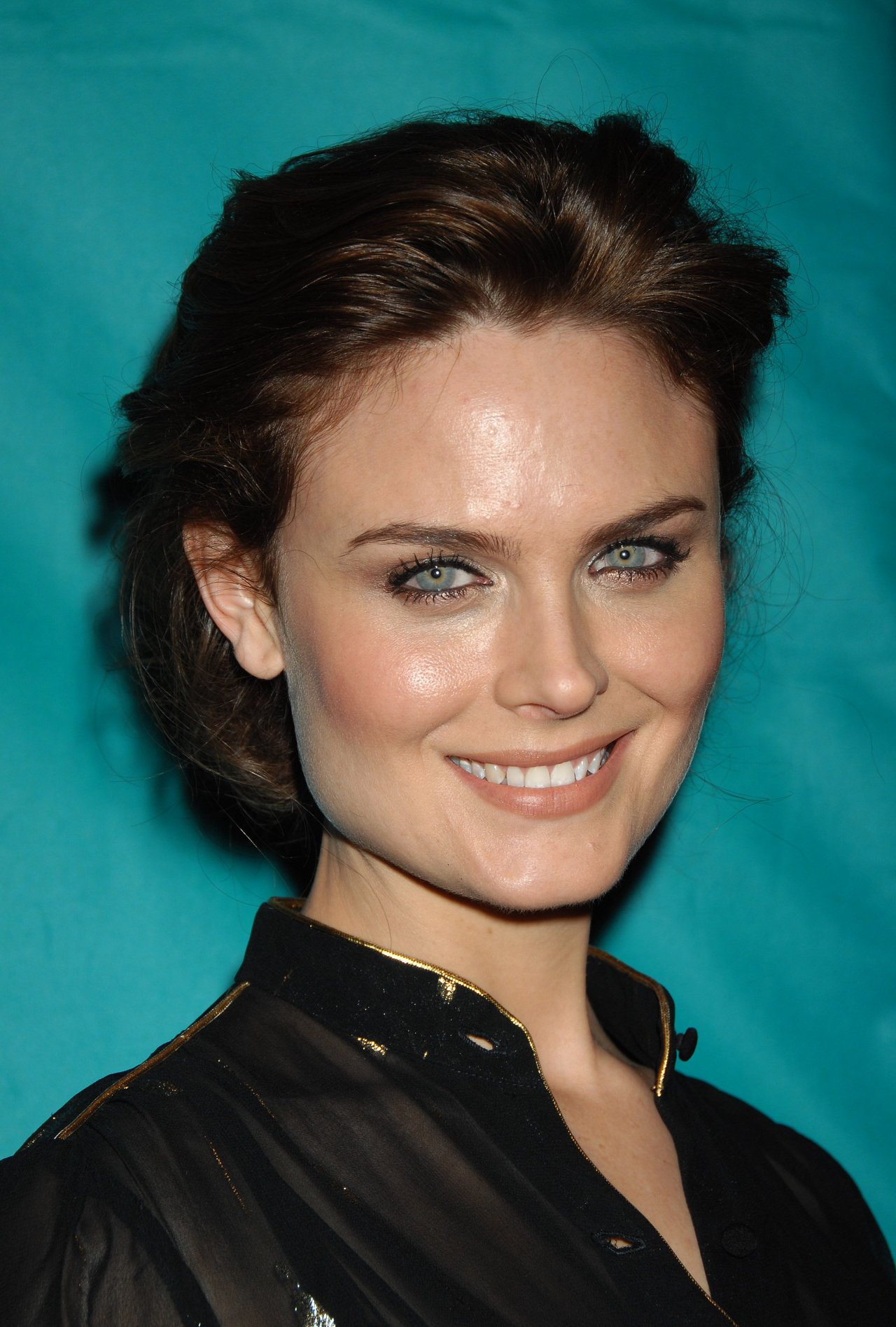 Emily Deschanel leaked wallpapers