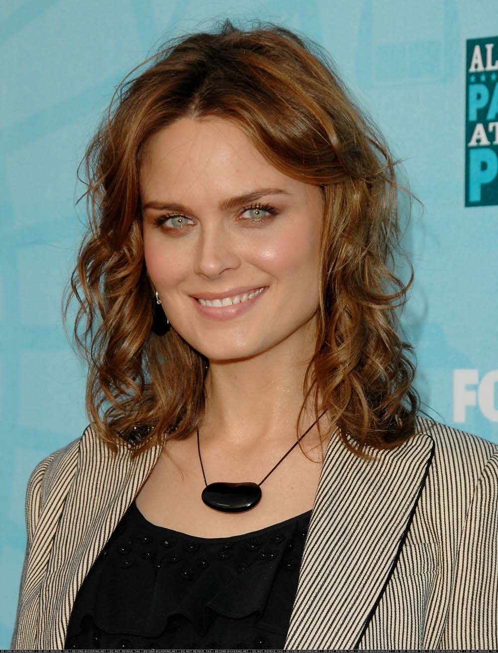 Emily Deschanel leaked wallpapers