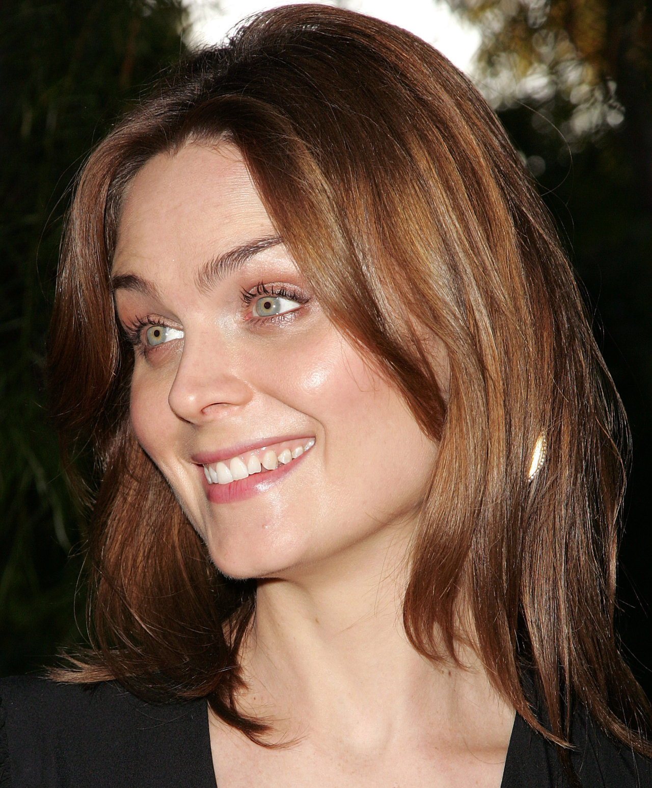 Emily Deschanel leaked wallpapers