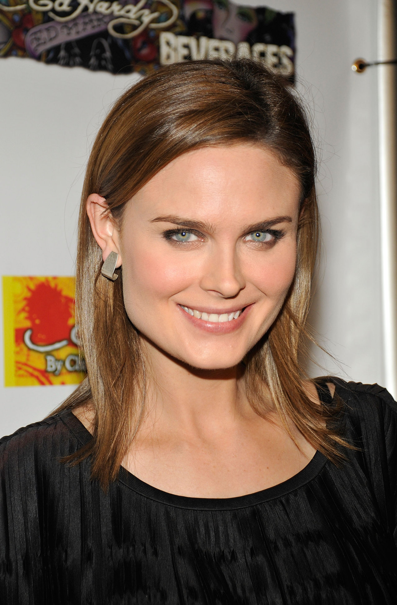 Emily Deschanel leaked wallpapers