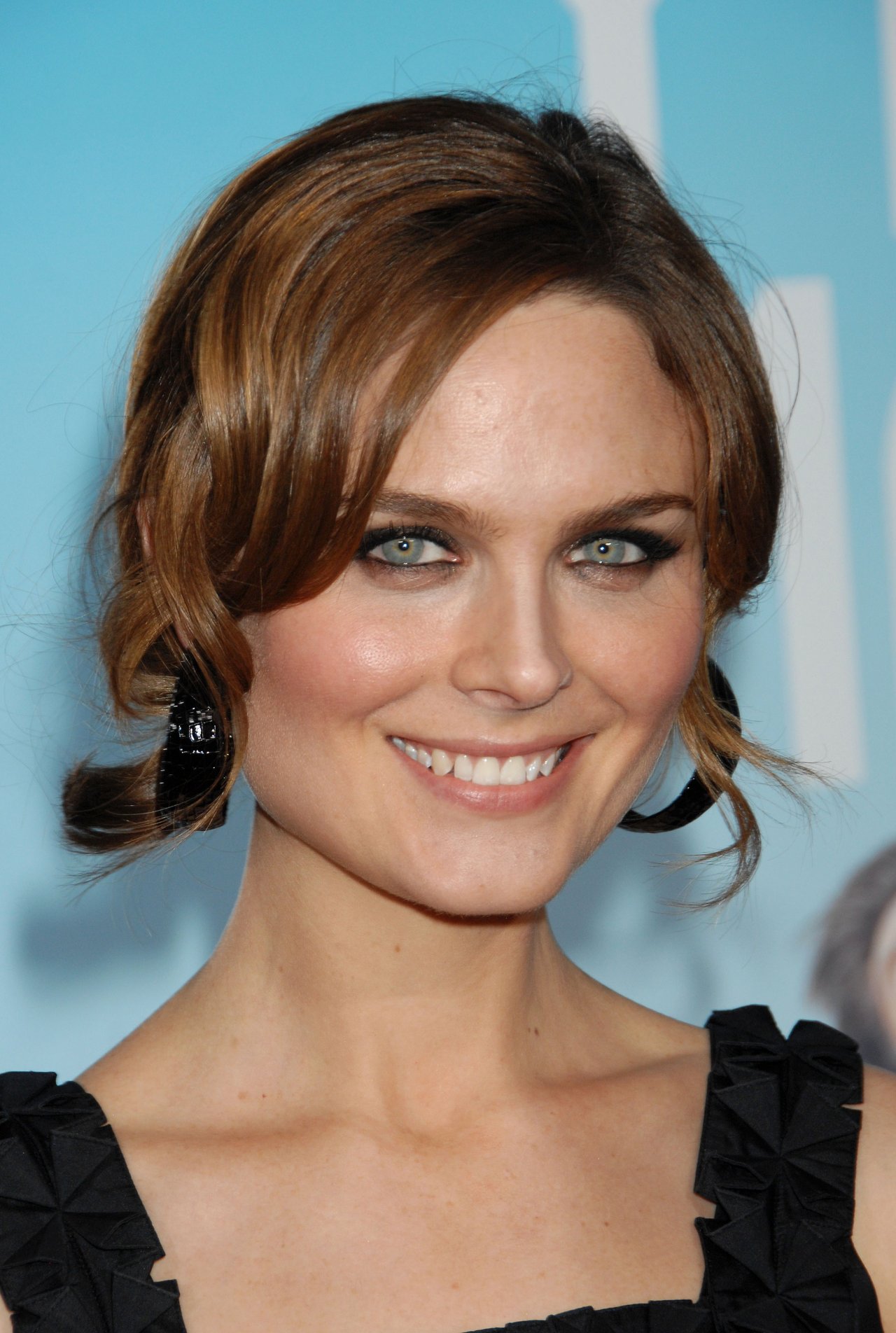 Emily Deschanel leaked wallpapers