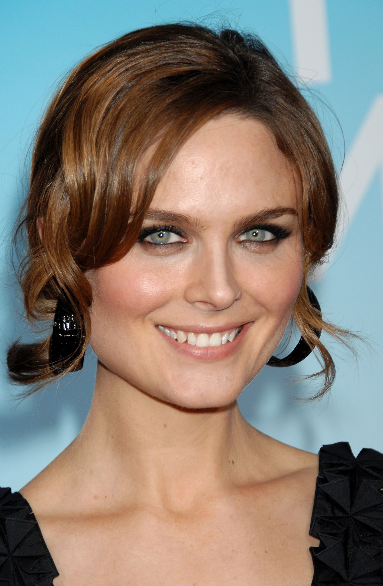 Emily Deschanel leaked wallpapers