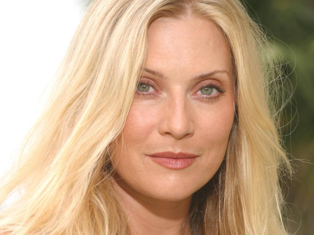 Emily Procter leaked wallpapers