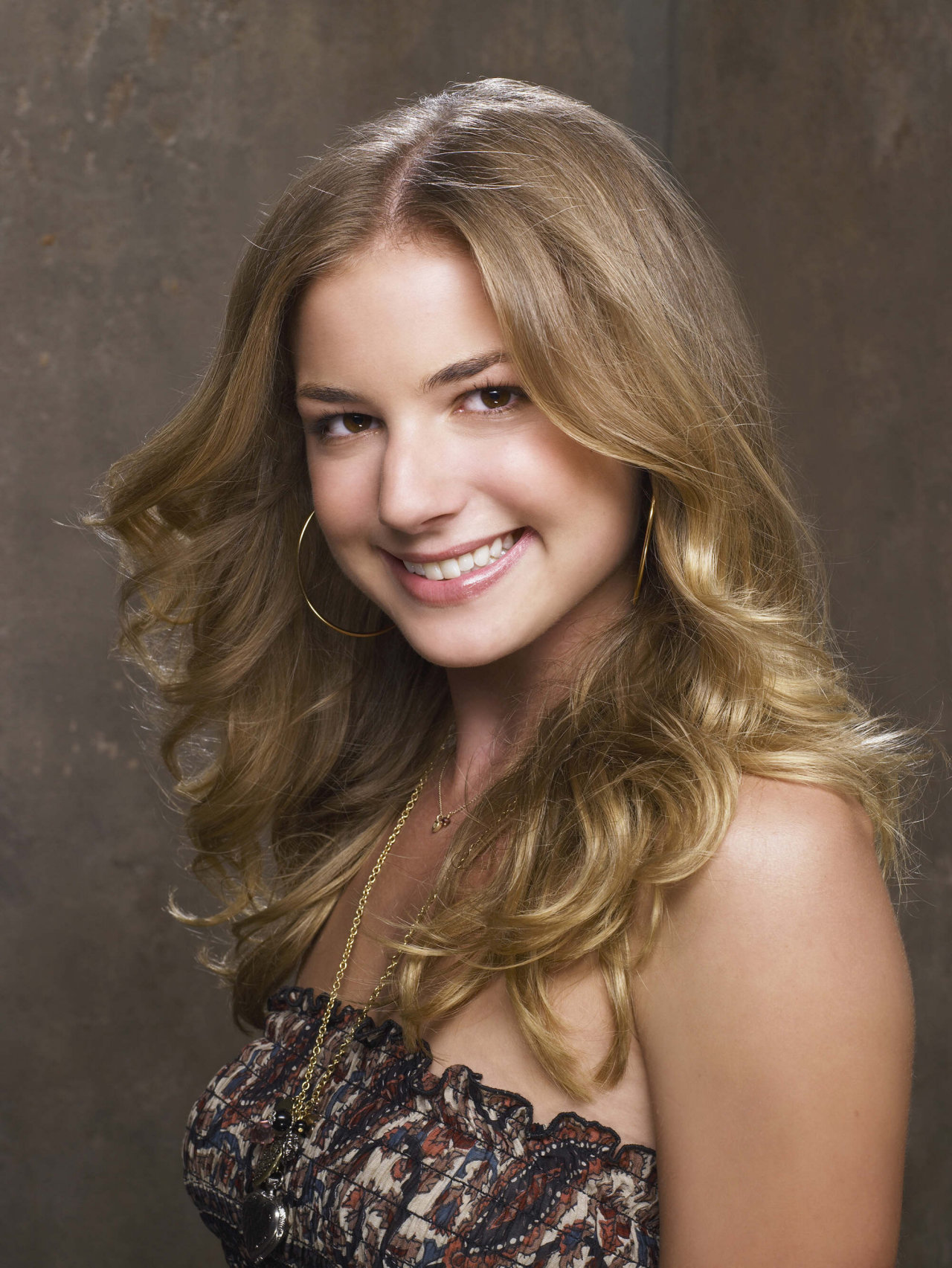 Emily VanCamp leaked wallpapers