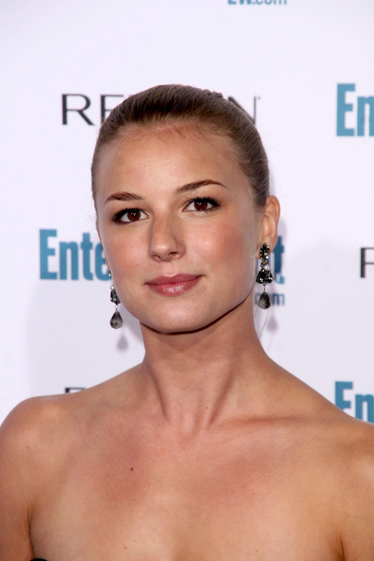 Emily VanCamp leaked wallpapers