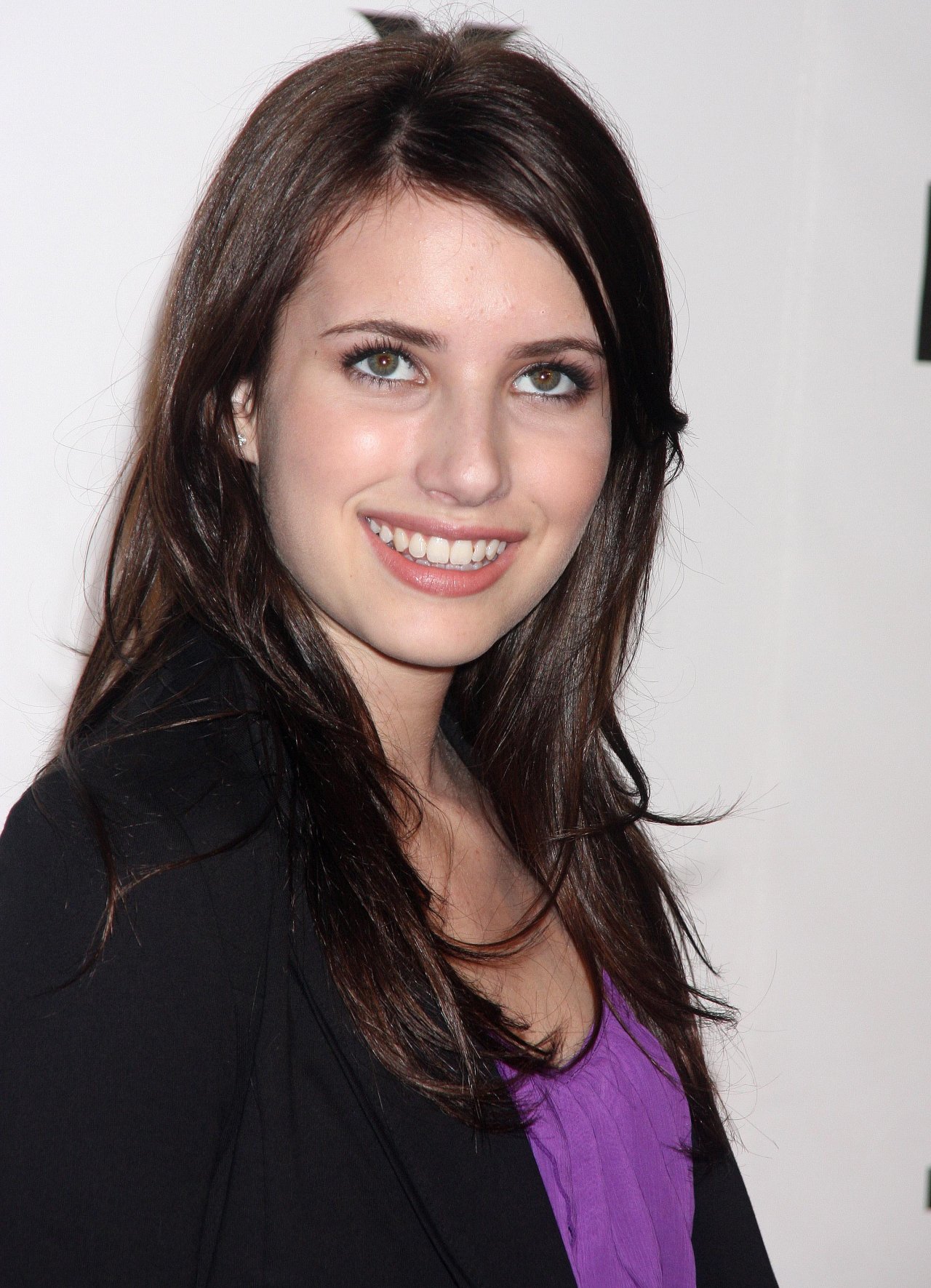 Emma Roberts leaked wallpapers