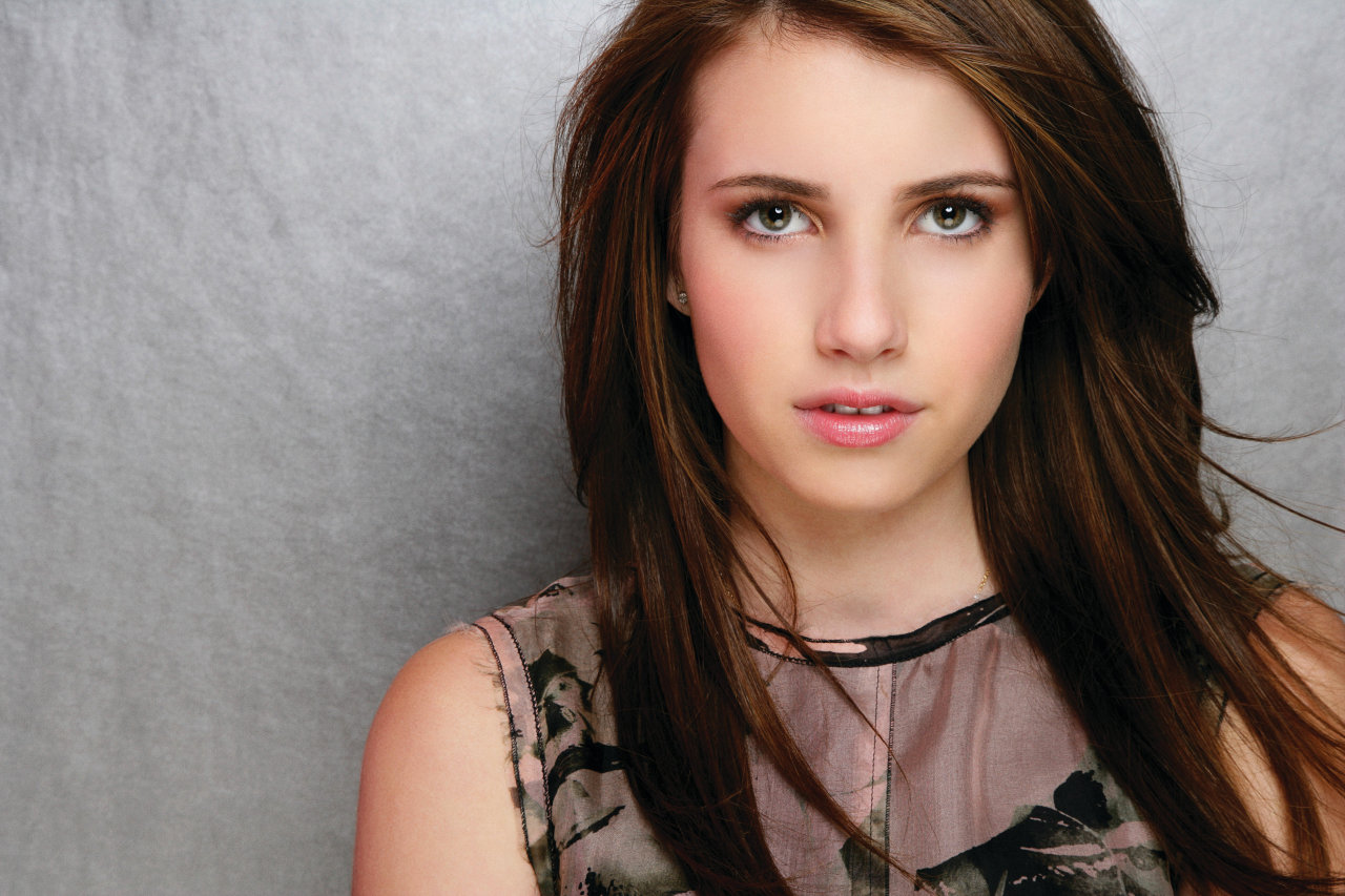 Emma Roberts leaked wallpapers