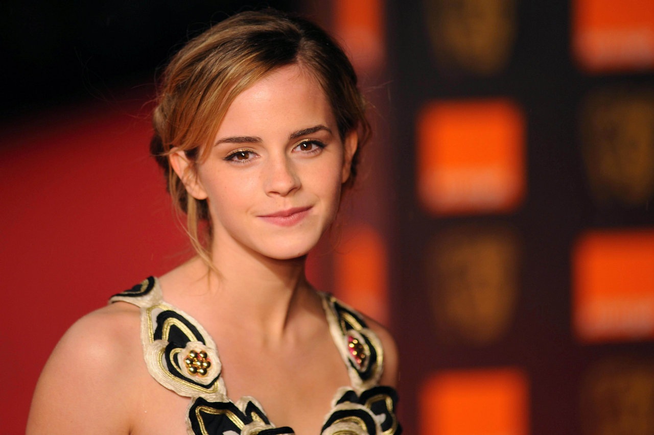Emma Watson leaked wallpapers