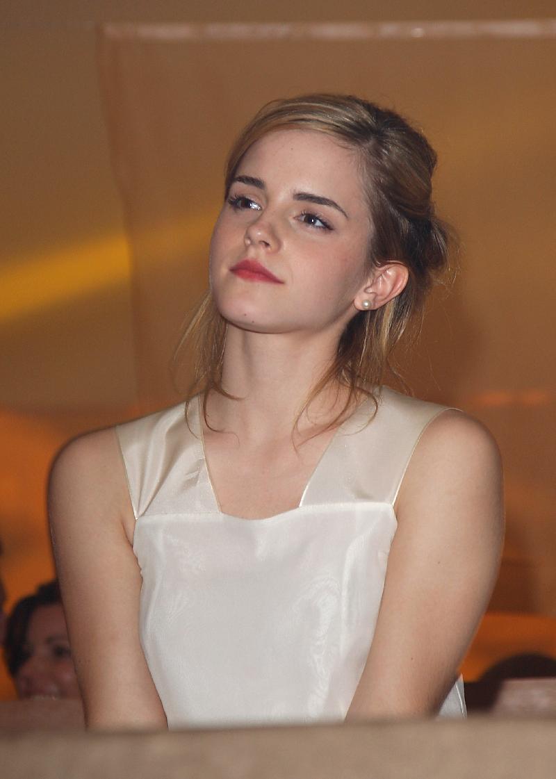 Emma Watson leaked wallpapers