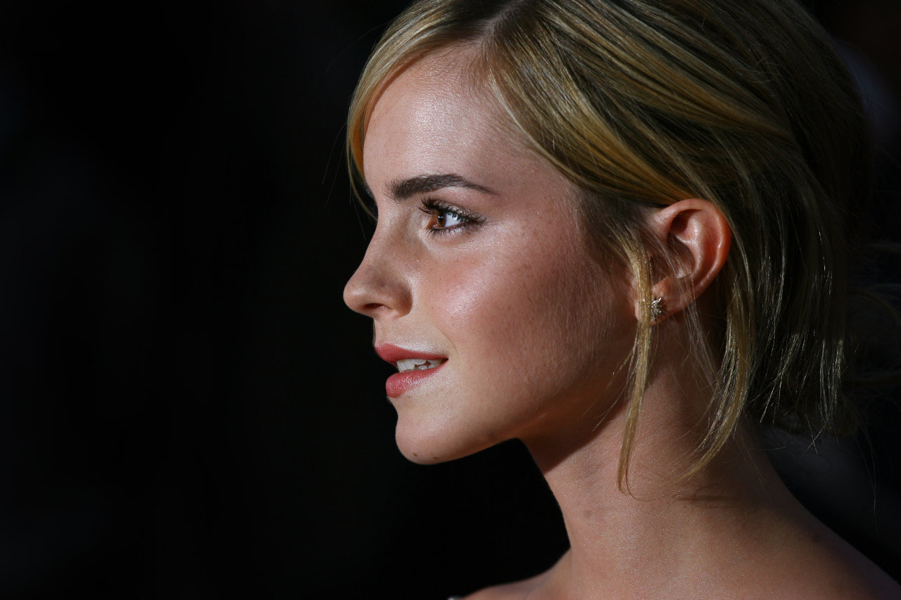 Emma Watson leaked wallpapers