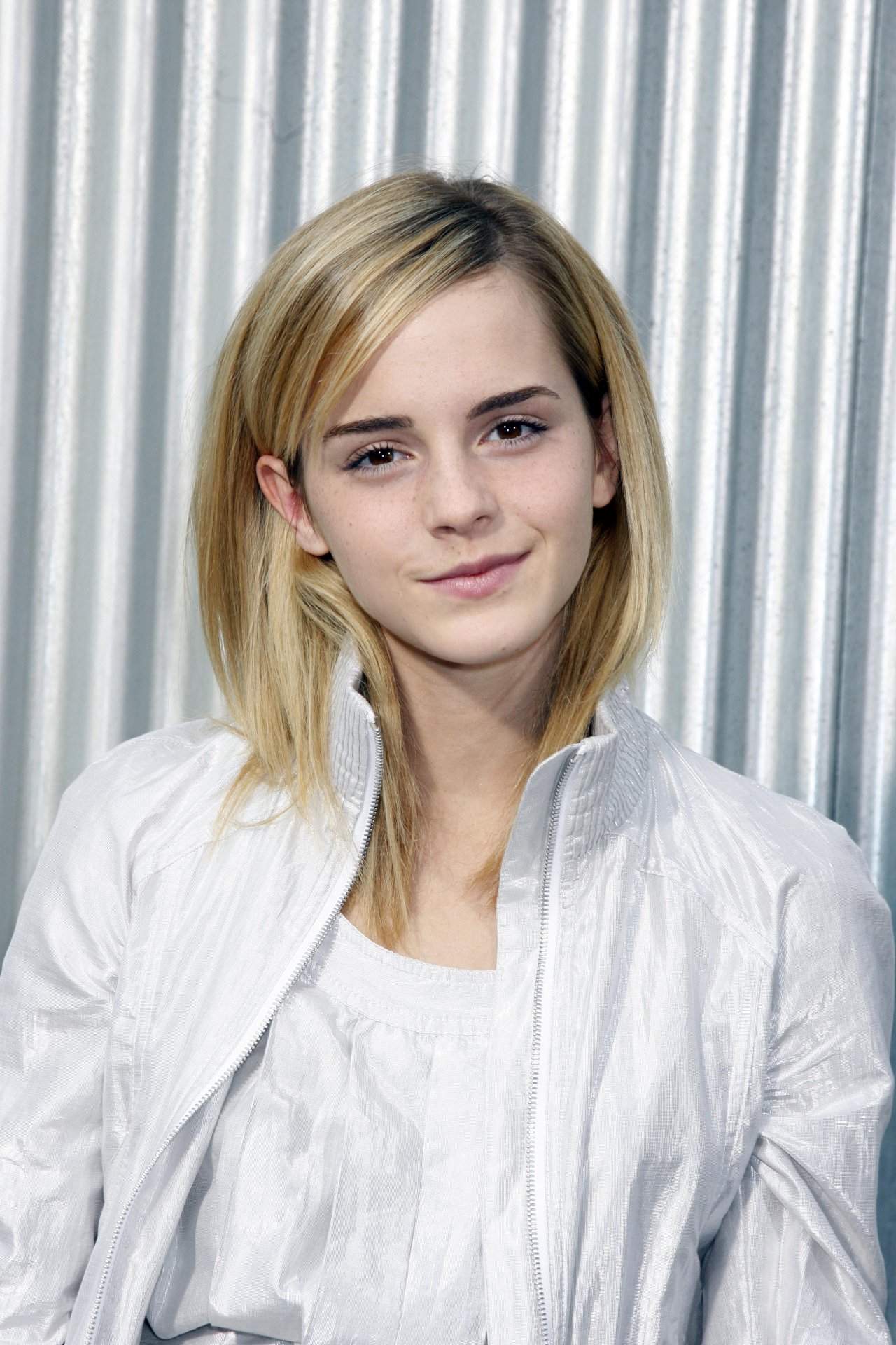 Emma Watson leaked wallpapers