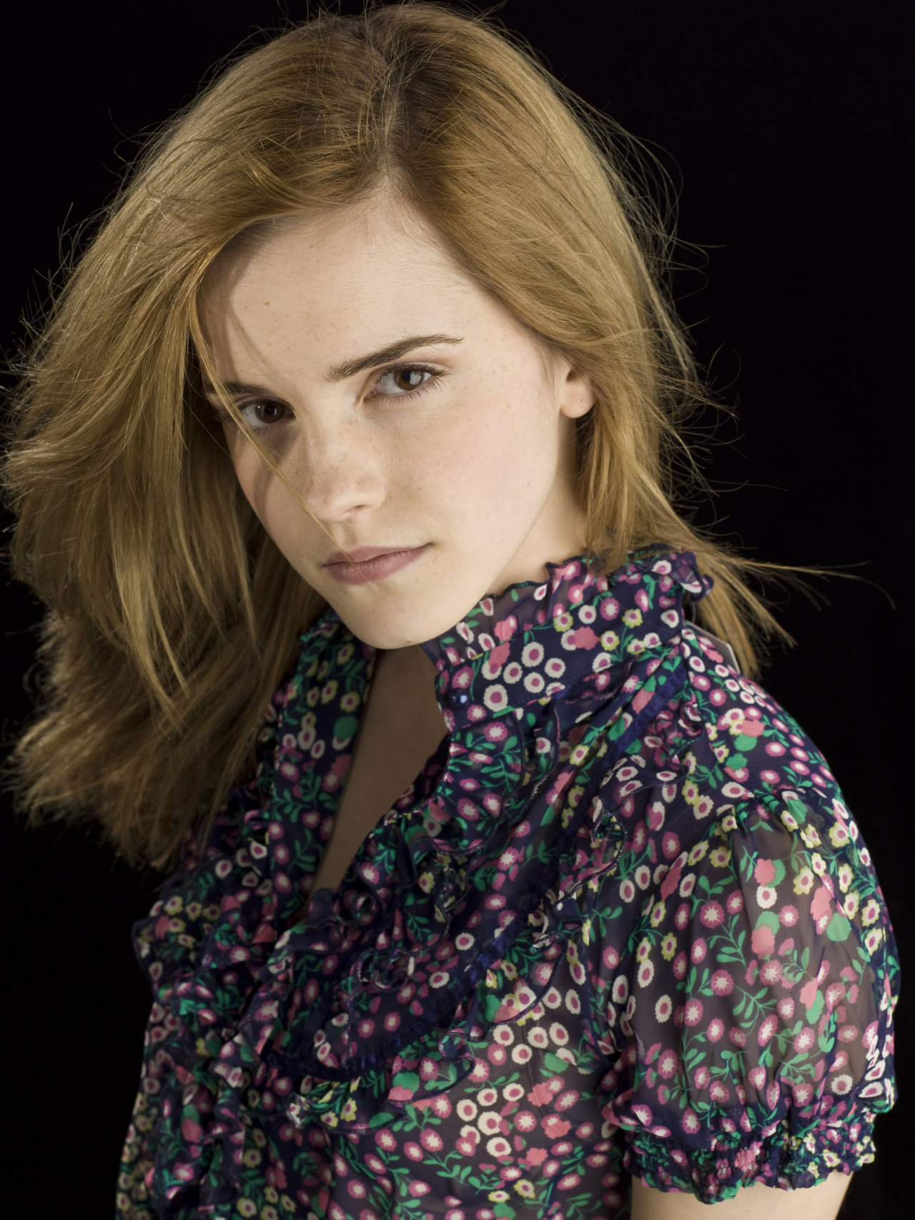 Emma Watson leaked wallpapers