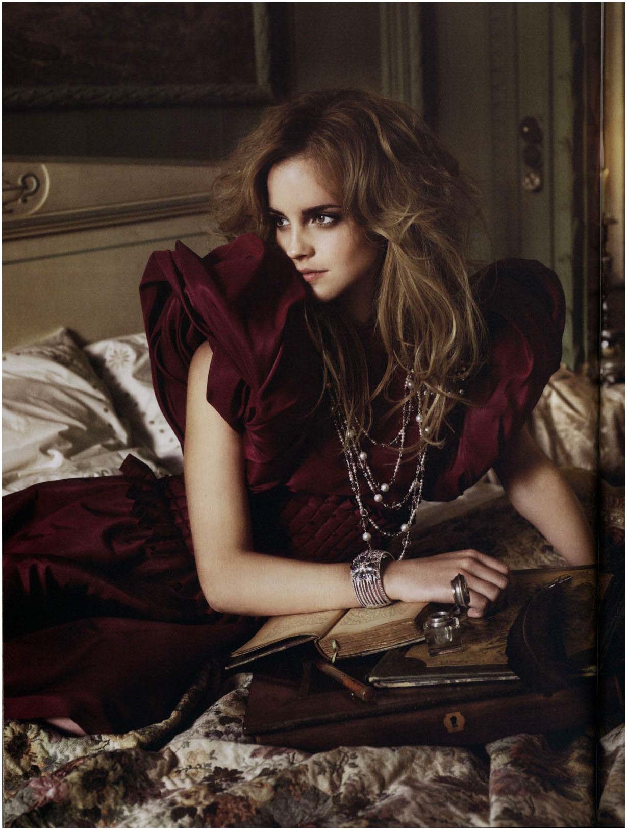 Emma Watson leaked wallpapers