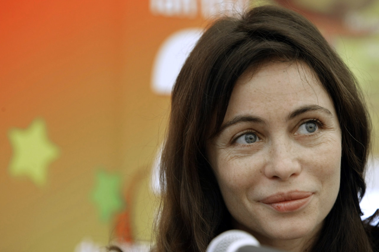 Emmanuelle Beart leaked wallpapers