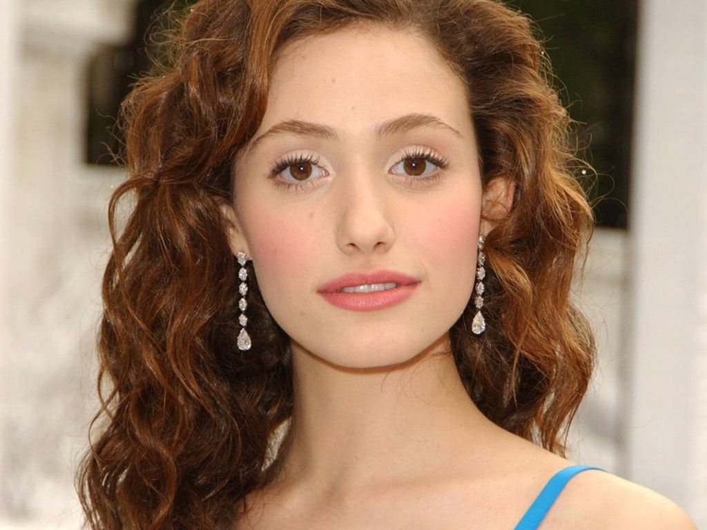 Emmy Rossum leaked wallpapers