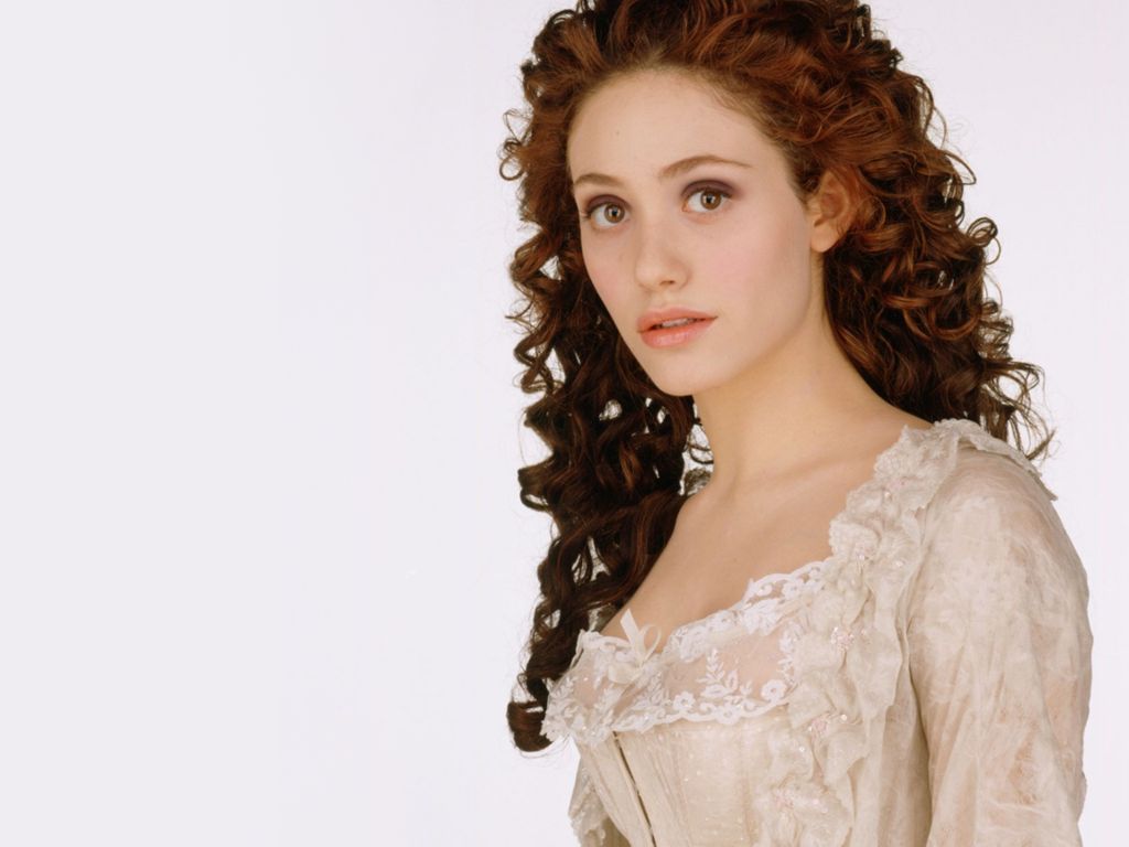 Emmy Rossum leaked wallpapers