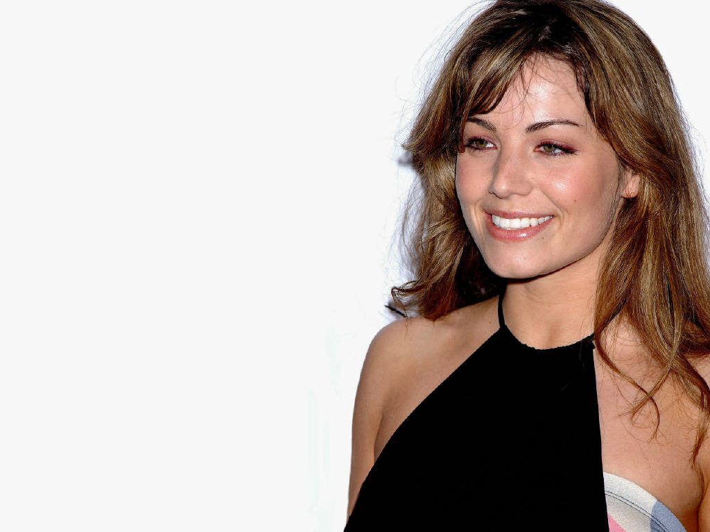 Erica Durance leaked wallpapers