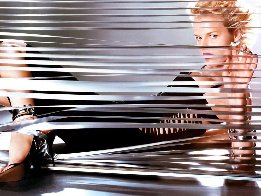 Eva Herzigova leaked wallpapers