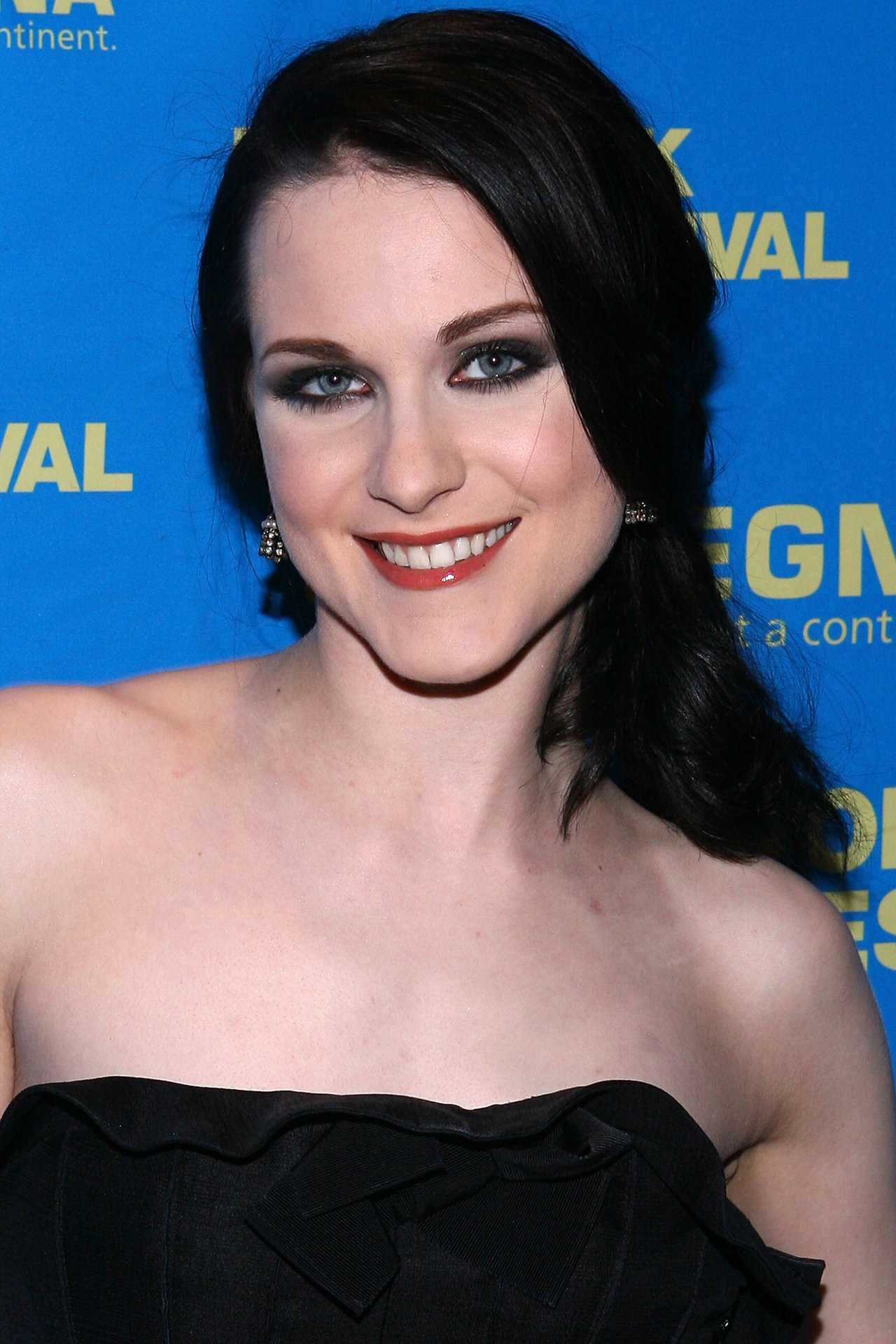 Evan Rachel Wood leaked wallpapers