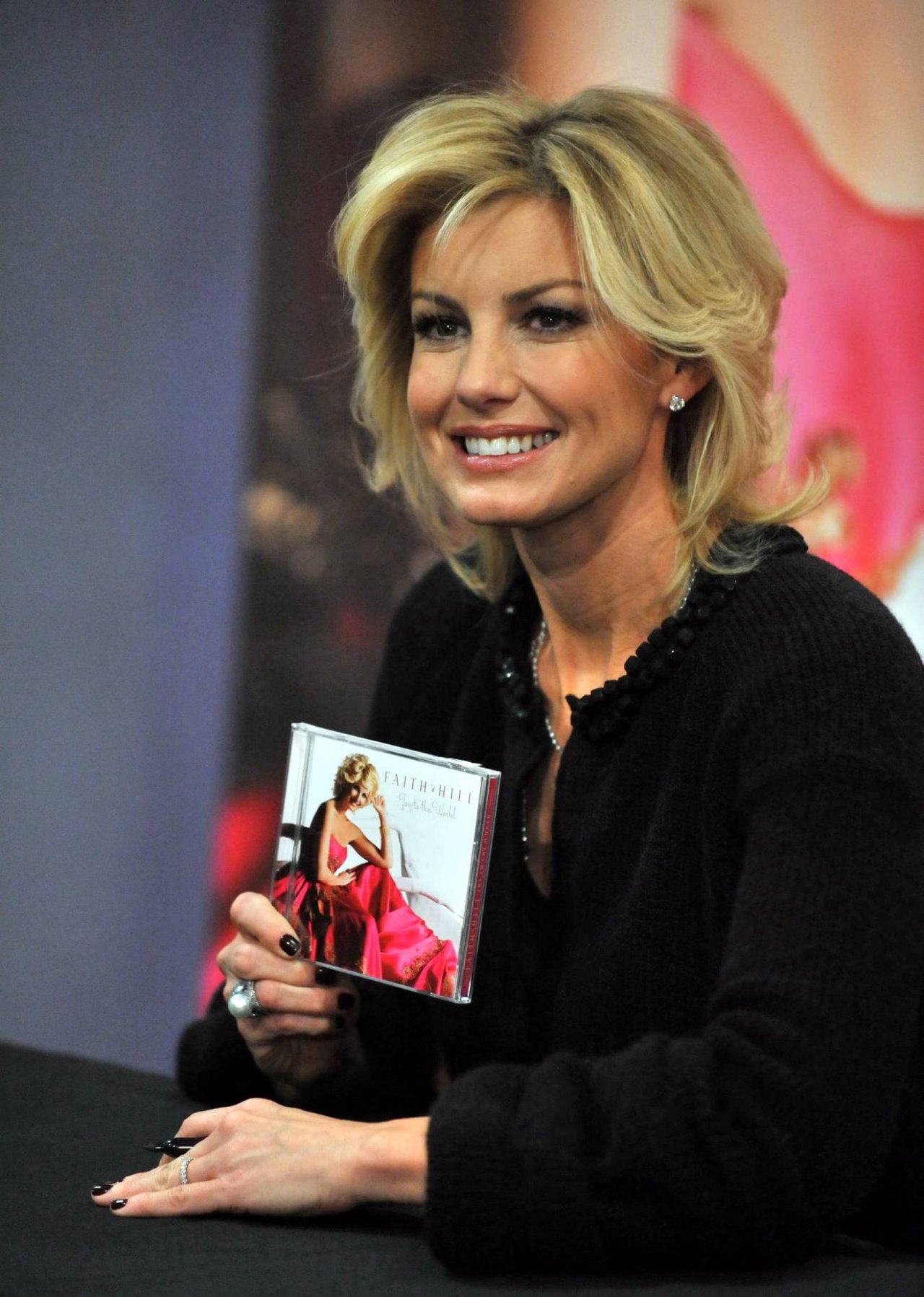 Faith Hill leaked wallpapers