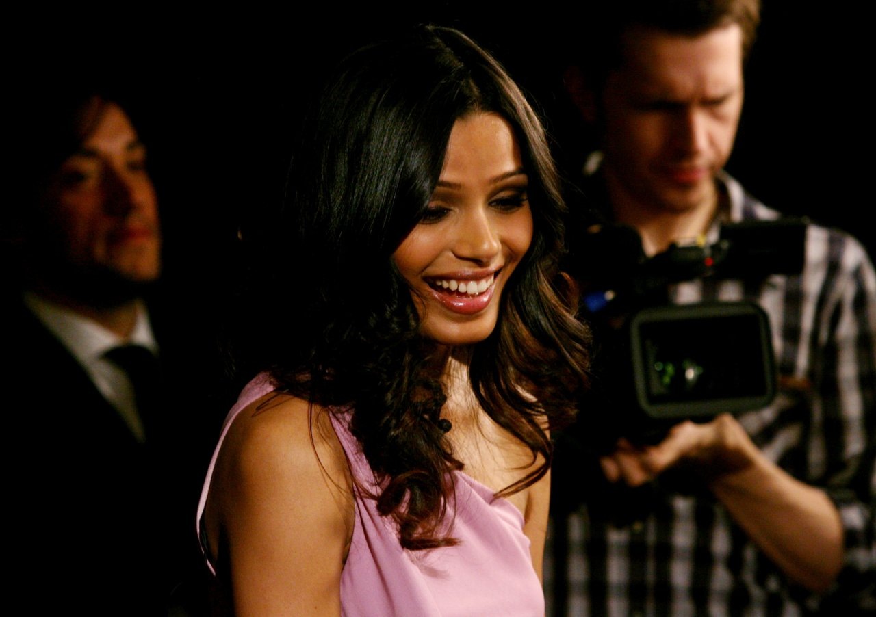 Freida Pinto leaked wallpapers